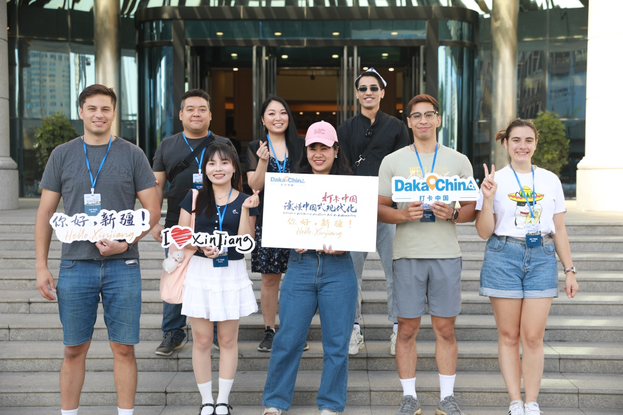【2023打卡中国】原来你是这样的新疆 外国网红勾勒新时代“他”的样子 【2023打卡中国】原来你是这样的新疆 外国网红勾勒新时代“他”的样子_fororder_图片1