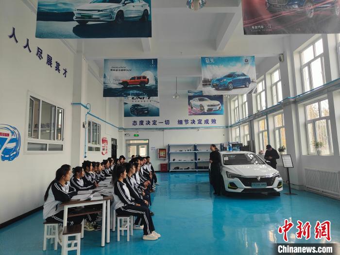 图为博尔塔拉职业技术学院教学场景。 徐金波 摄