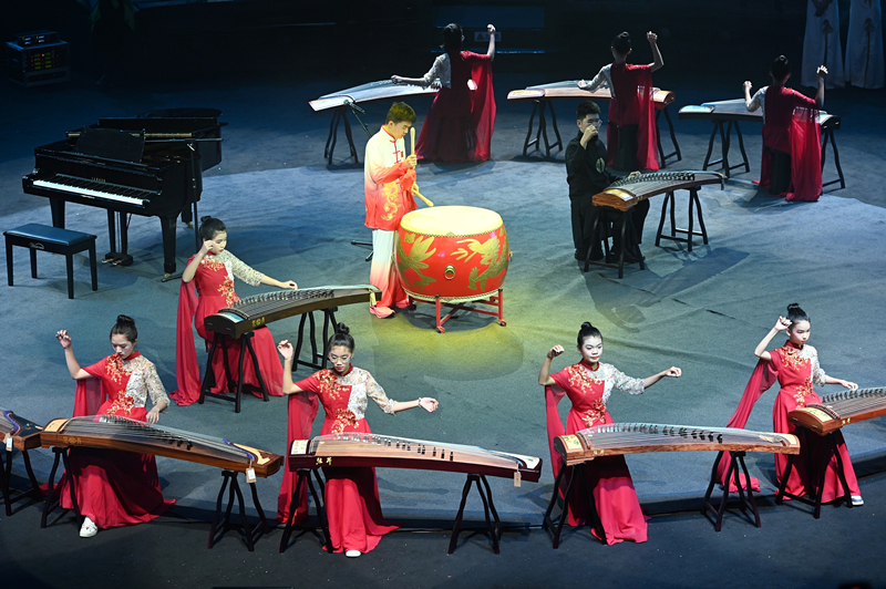 2024年1月21日,广州,“第二届粤港澳大湾区青少年音乐周”颁奖典礼在融创广州大剧院举行。