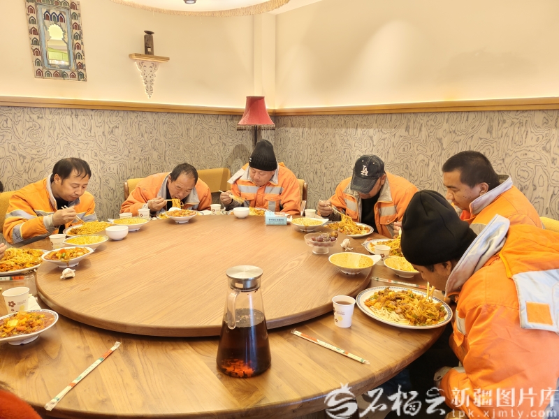 mmexport1763885701518