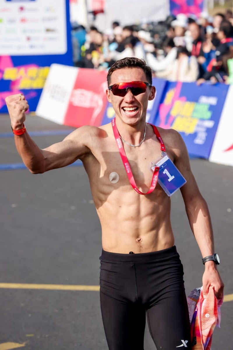 mmexport1763901097056