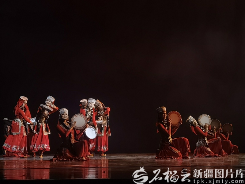 U020251130852269459295