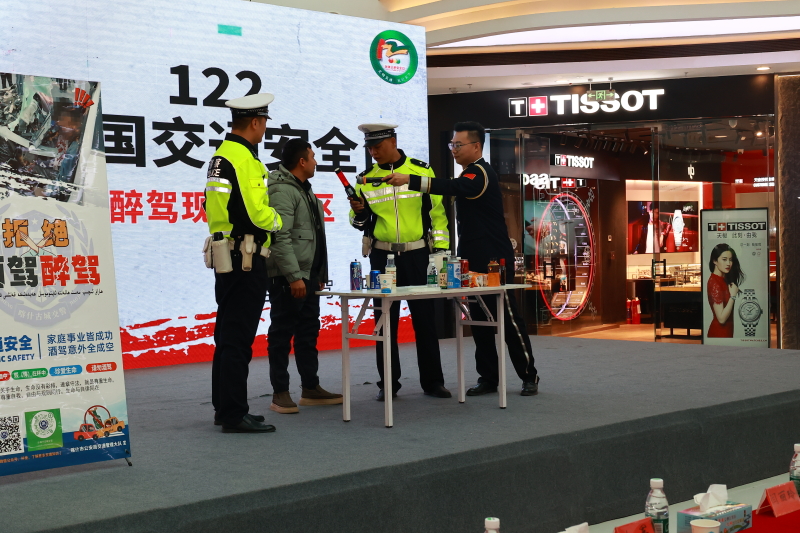 mmexport1764679690618