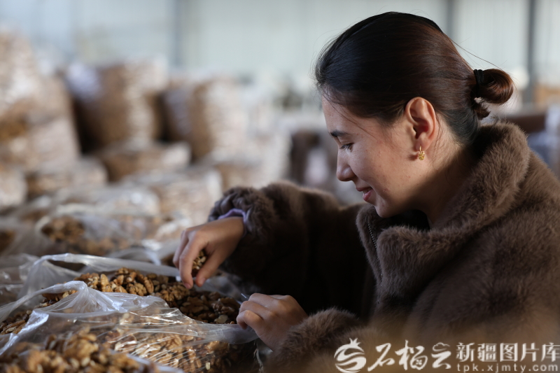 mmexport1765444385648