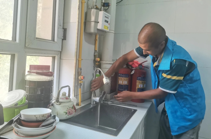 mmexport1765179662890