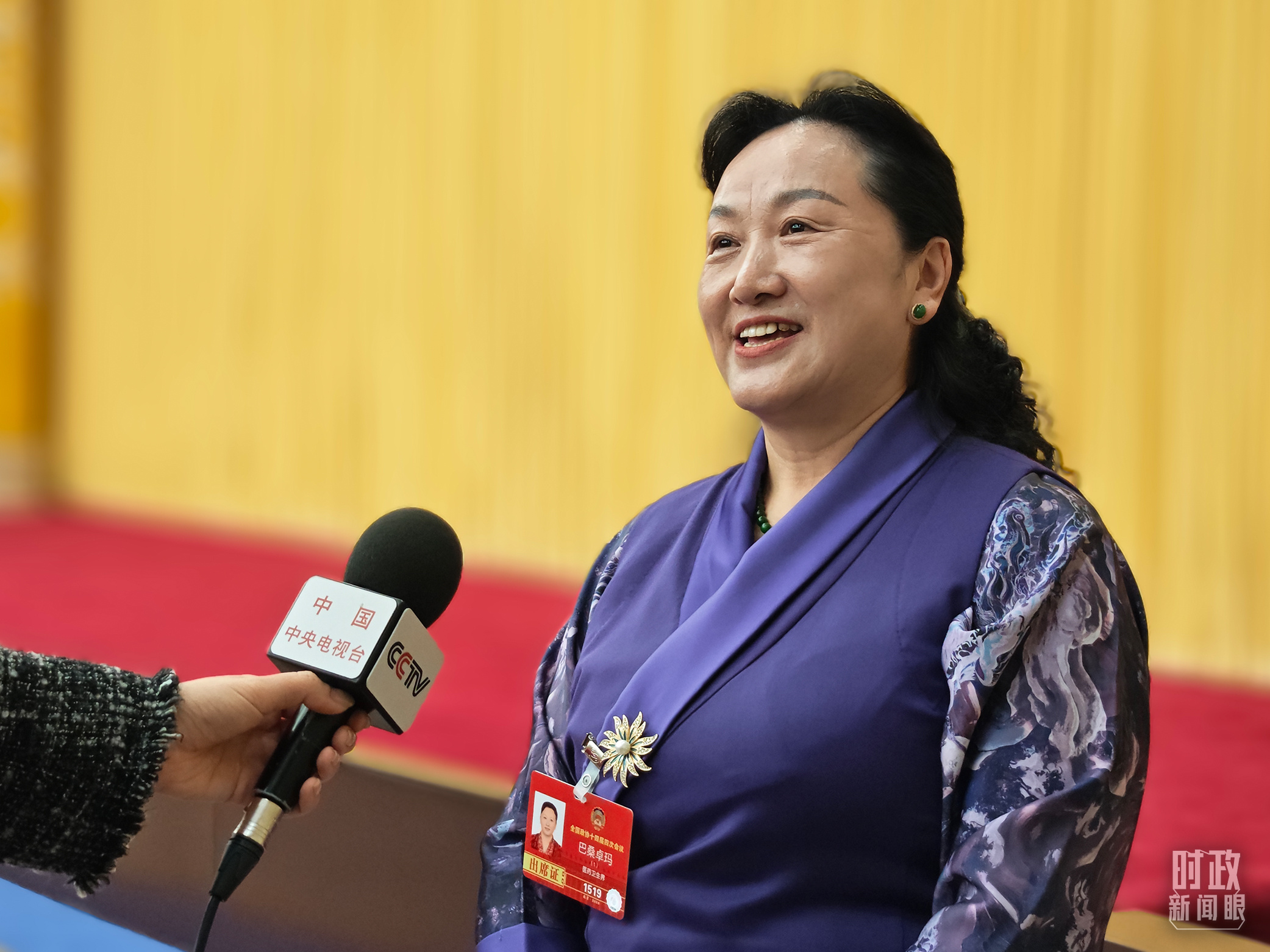 △巴桑卓玛委员。(总台国广记者蔡靖骉拍摄)