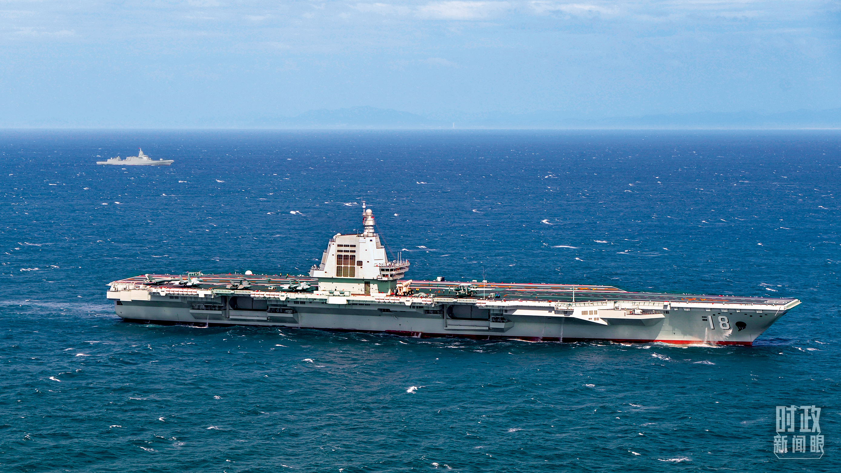 △2025年11月,海军福建舰开展入列后首次海上实兵训练。(解放军画报高泽明拍摄)