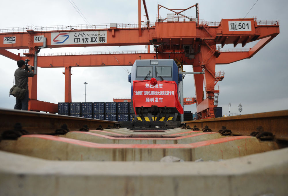 △ 2011年9月22日拍摄的首列&ldquo;渝新欧&rdquo;宏碁专列。新华社记者 李健 摄