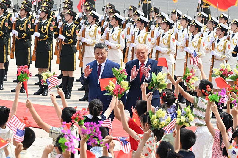 △2026年5月14日上午,习近平主席在北京人民大会堂同来华进行国事访问的美国总统特朗普举行会谈。会谈前,习近平主席在人民大会堂东门外广场为特朗普总统举行欢迎仪式。